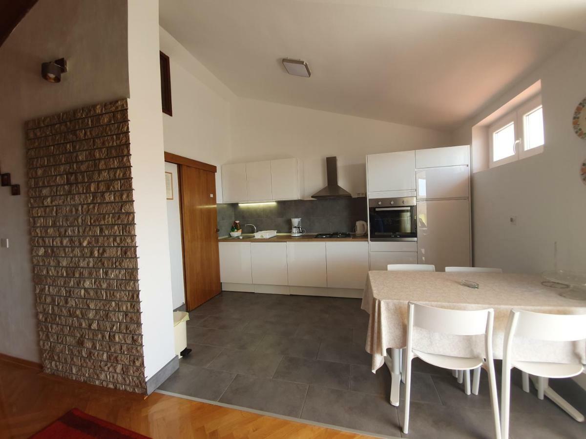 Penthouse Studio With Sea View Makarska Zewnętrze zdjęcie